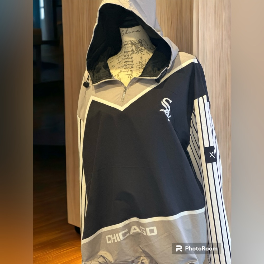 Chicago white sox windbreaker